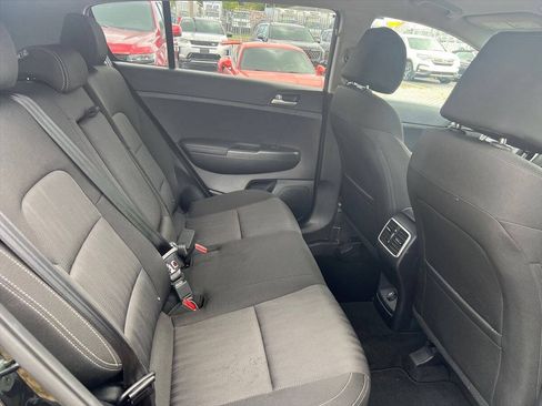 Used 2021 Kia Sportage LX FWD image 9
