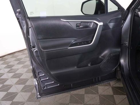 Used 2020 Toyota RAV4 LE FWD image 19