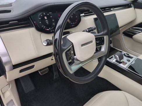 Used 2023 Land Rover Range Rover SE AWD/4WD image 7