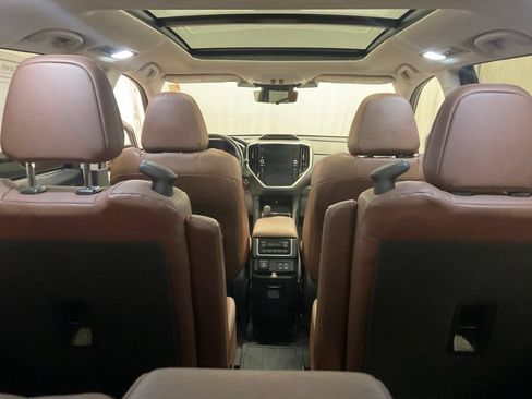 Used 2023 Subaru Ascent Touring AWD/4WD image 12