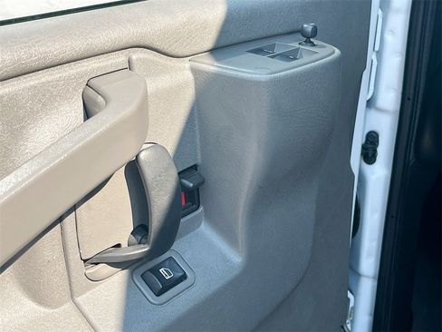 Used 2022 GMC Savana 2500 Work Van w/ Driver Convenience Package image 16