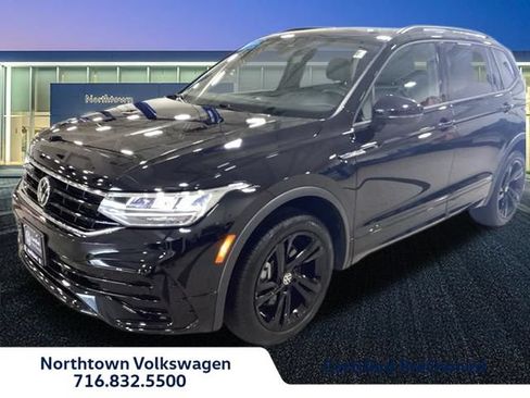Used 2023 Volkswagen Tiguan SE R-Line AWD/4WD image 1