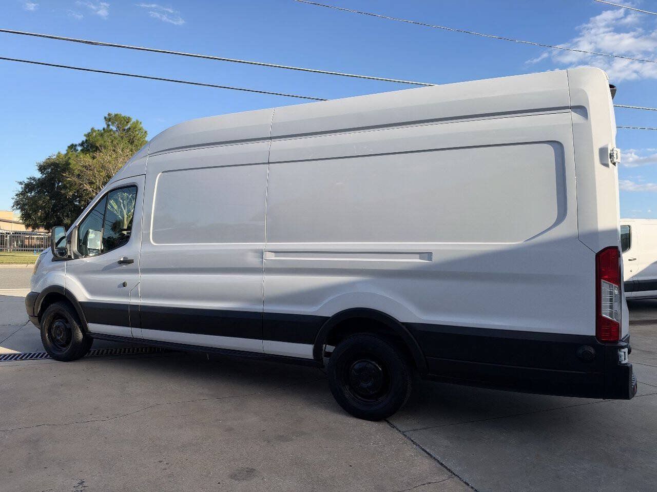 Used 2019 Ford Transit 350 148 High Roof Extended RWD image 5