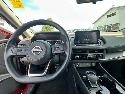 Used 2023 Nissan Rogue S AWD/4WD image 35