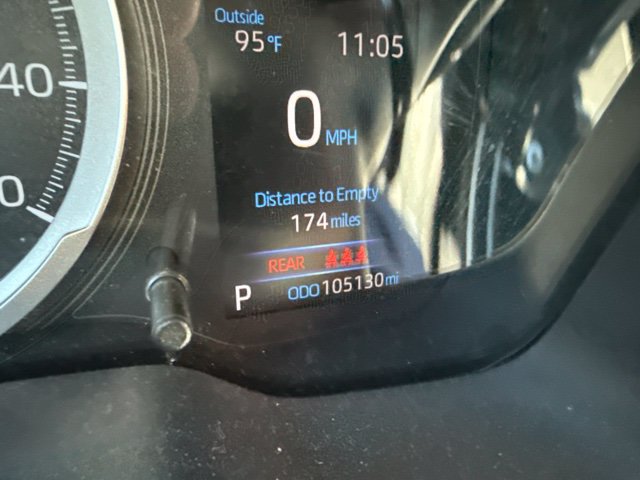 Used 2019 Toyota Corolla SE FWD image 2