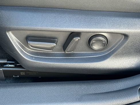 Used 2026 Toyota Camry SE w/ Convenience Package FWD image 15