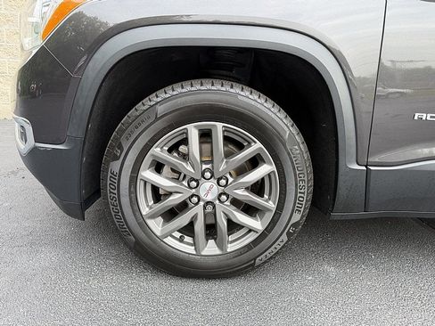 Used 2018 GMC Acadia SLT FWD image 9
