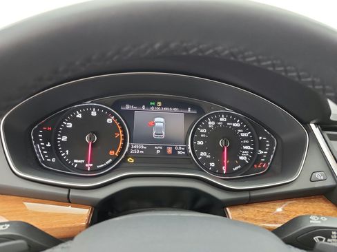 Used 2023 Audi Q5 2.0T Premium w/ Convenience Package AWD/4WD image 12