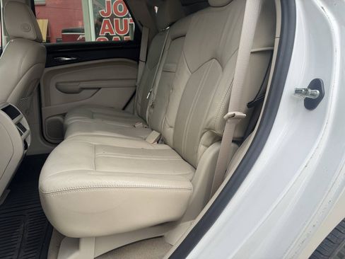 Used 2011 Cadillac SRX Luxury FWD image 17