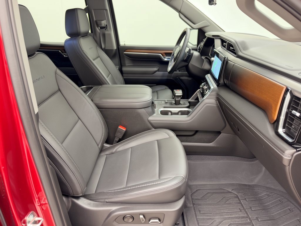 Used 2023 GMC Sierra 1500 Denali w/ Denali Reserve Package AWD/4WD image 30
