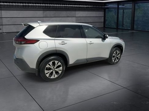 Used 2021 Nissan Rogue SV FWD image 8