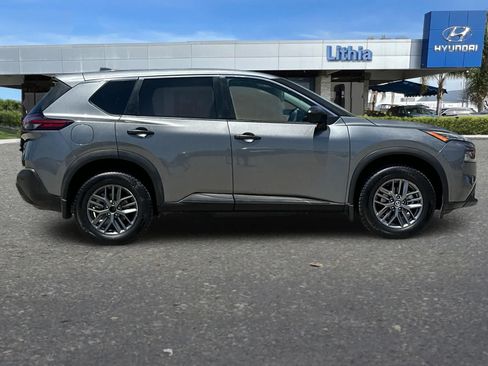Used 2021 Nissan Rogue S AWD/4WD image 9