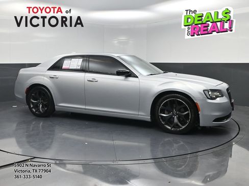 Used 2021 Chrysler 300 Touring w/ Sport Appearance Package RWD image 1