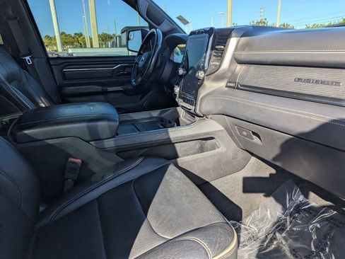 Used 2022 RAM 1500 Limited w/ Body Color Bumper Group image 9