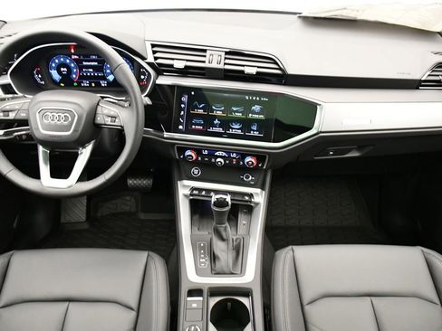 Used 2025 Audi Q3 2.0T Premium w/ Convenience Package image 77