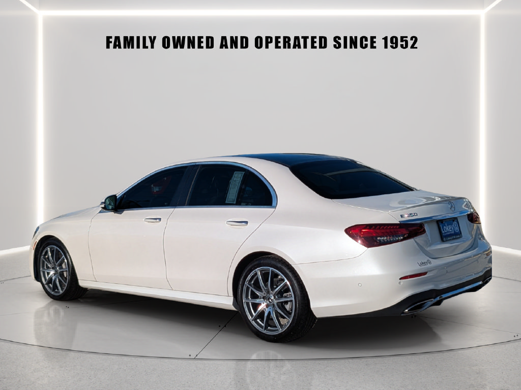 Used 2022 Mercedes-Benz E 350 Sedan w/ Exterior Lighting Package image 4