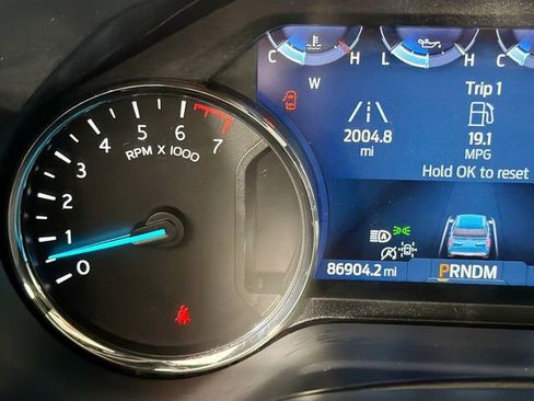 Used 2023 Ford Expedition Max Limited image 13