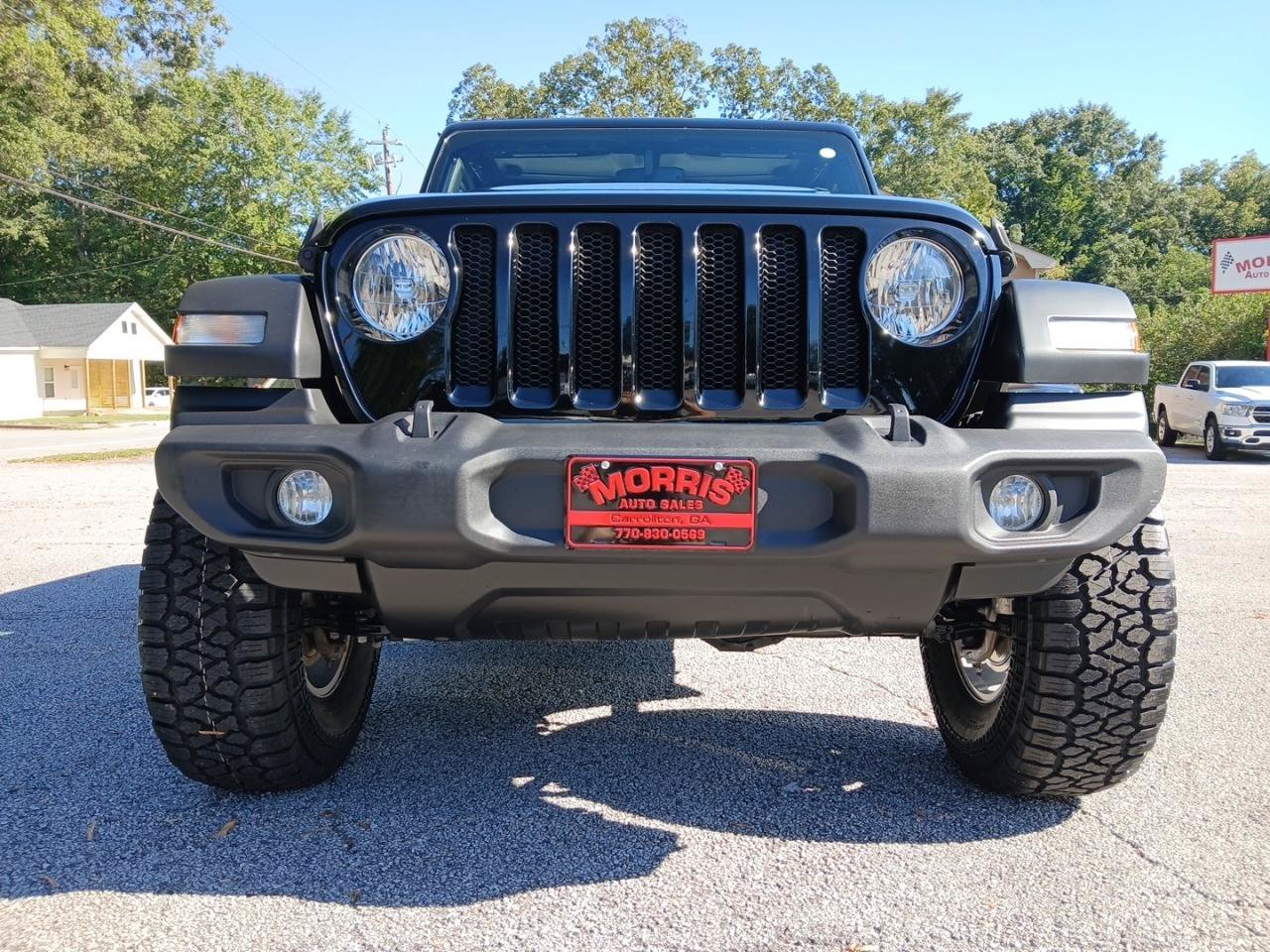 Used 2023 Jeep Wrangler Sport AWD/4WD image 3