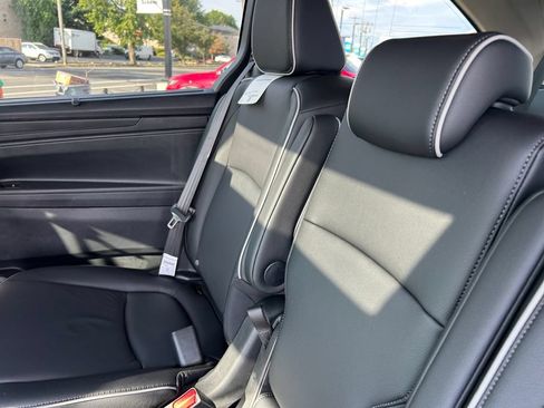 New 2026 Honda Odyssey Touring image 16