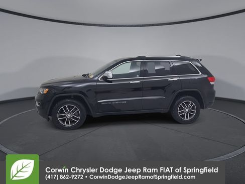 Used 2017 Jeep Grand Cherokee Limited AWD/4WD image 8