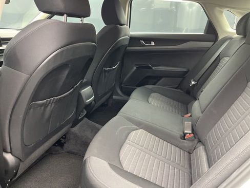 Used 2025 Kia K5 LXS FWD image 15