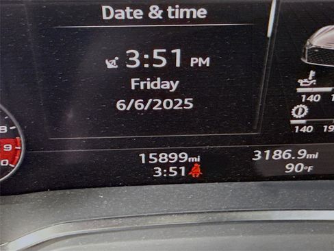 Used 2021 Audi R8 V10 w/ Premium Package image 15