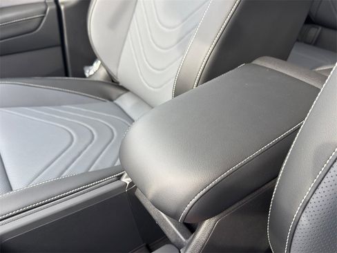 New 2026 Volkswagen Tiguan SE image 22