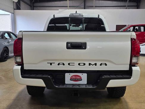 Used 2019 Toyota Tacoma SR w/ SR Convenience Package image 5