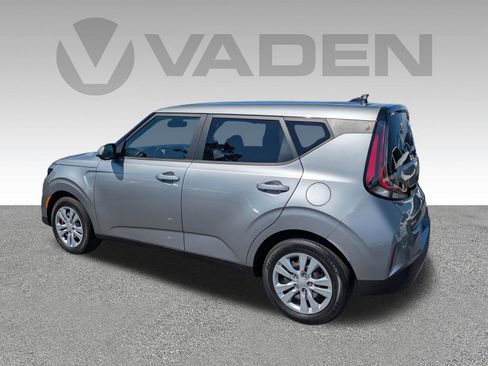 Used 2023 Kia Soul LX FWD image 23