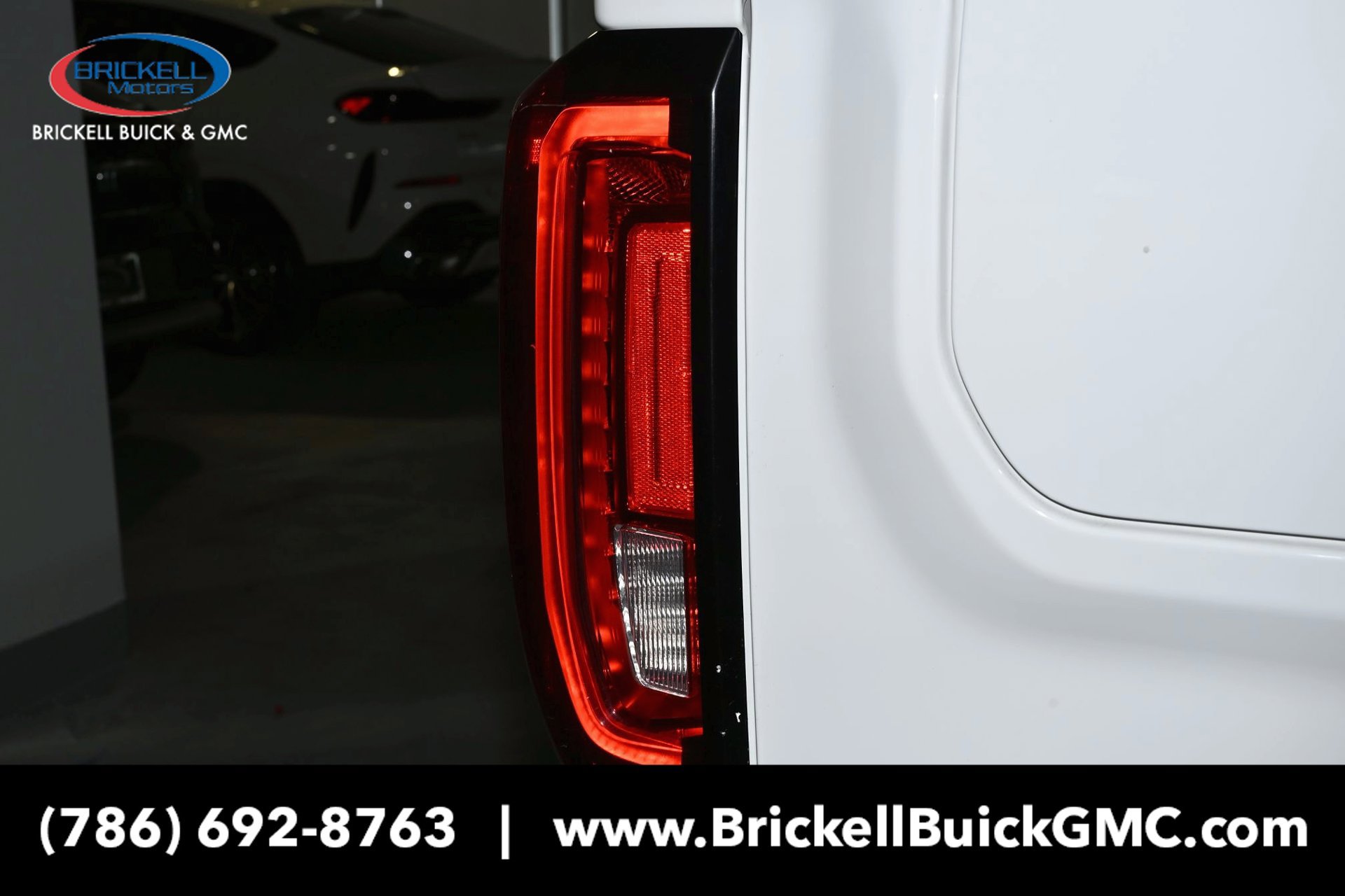 Used 2021 GMC Sierra 1500 AT4 w/ AT4 Value Package AWD/4WD image 11