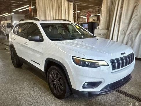 Used 2021 Jeep Cherokee Latitude Lux 80th Anniv w/ Quick Order Package 26U 80TH FWD image 4