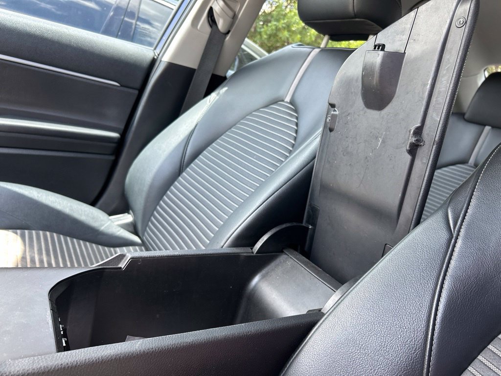 Used 2022 Toyota Camry SE FWD image 35
