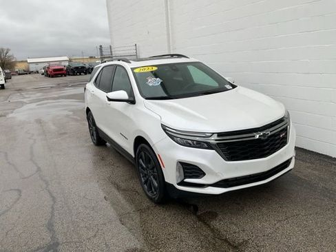 Used 2023 Chevrolet Equinox RS image 1