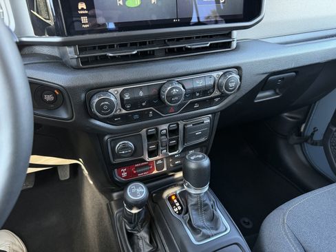 Used 2025 Jeep Wrangler Unlimited Sport S 4xe image 33