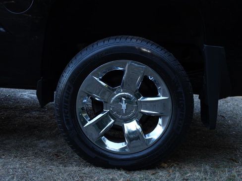 Used 2015 Chevrolet Silverado 1500 LTZ w/ LTZ Plus Package image 23