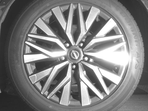 Used 2025 Nissan Altima 2.5 SV image 14