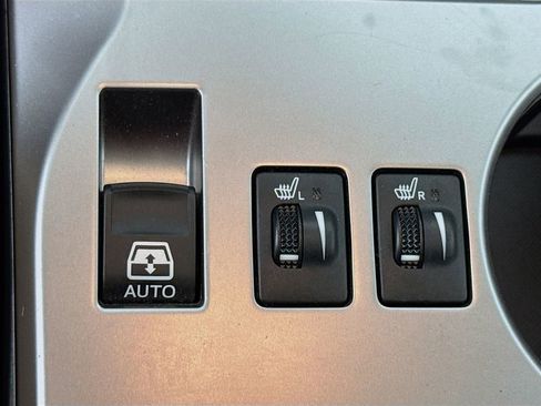 Used 2018 Toyota 4Runner SR5 Premium image 27