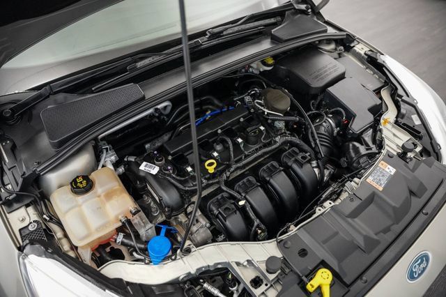 Used 2016 Ford Focus SE FWD image 46