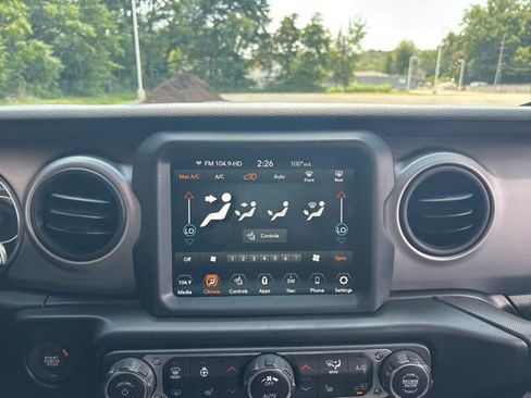 Used 2021 Jeep Wrangler Unlimited Sport image 33