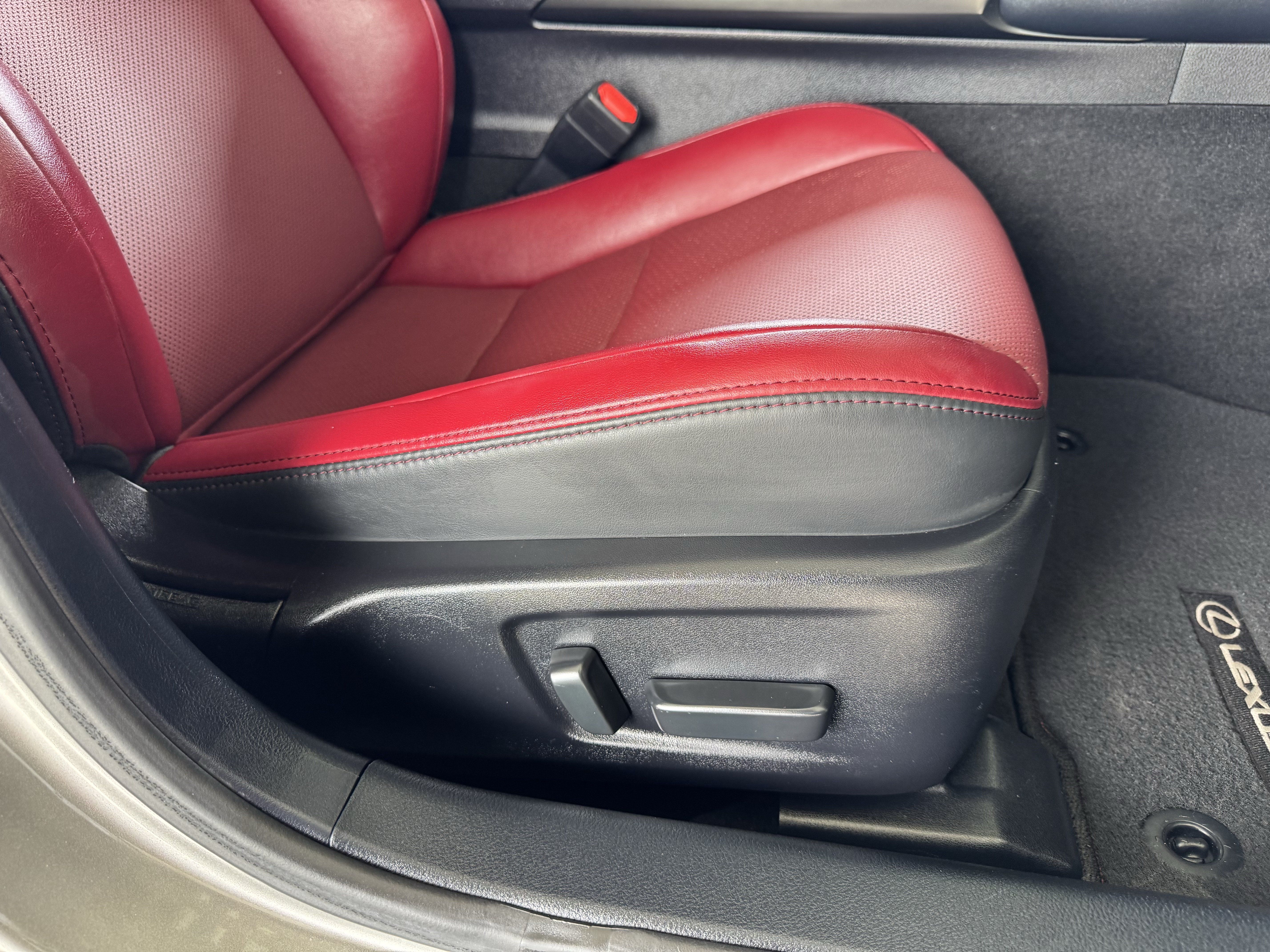 Used 2023 Lexus IS 300 w/ Comfort Package RWD image 24