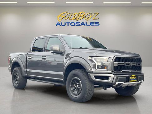 Used 2018 Ford F150 Raptor w/ Equipment Group 802A Luxury image 3