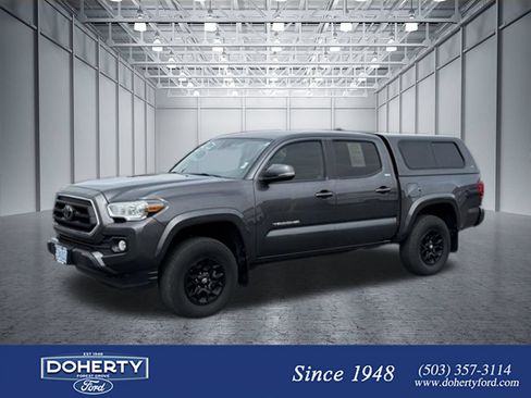 Used 2022 Toyota Tacoma SR5 AWD/4WD image 1