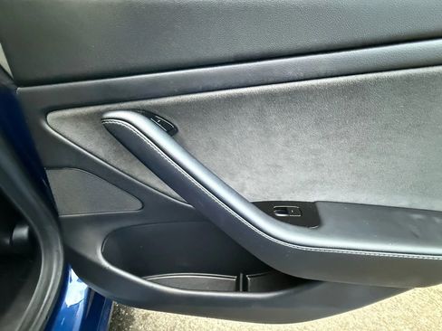 Used 2019 Tesla Model 3 Standard Range Plus image 22