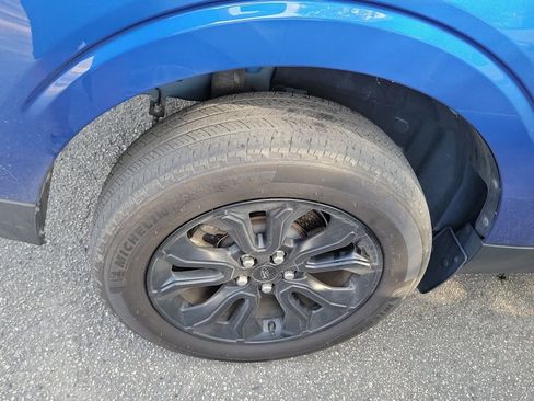 Used 2024 Ford Maverick Lariat w/ Black Appearance Package FWD image 16