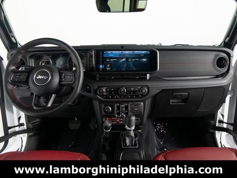 Used 2024 Jeep Wrangler Unlimited Rubicon 392 image 29