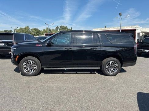 Certified 2026 Chevrolet Suburban Z71 w/ Comfort Package image 8