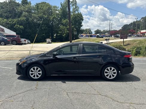 Used 2024 Toyota Corolla LE FWD image 4