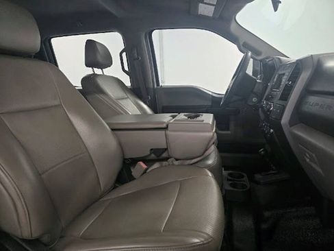 Used 2019 Ford F550 4x4 Crew Cab Super Duty image 18