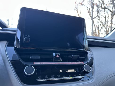 Used 2026 Toyota Corolla Cross L image 26