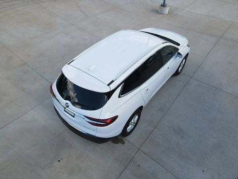 Used 2019 Buick Enclave Essence FWD image 58